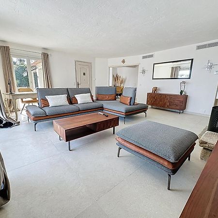 3 Bedrooms Villa Near Cannes - Pool & Jacuzzi - Sea View Mandelieu La Napoule Bagian luar foto