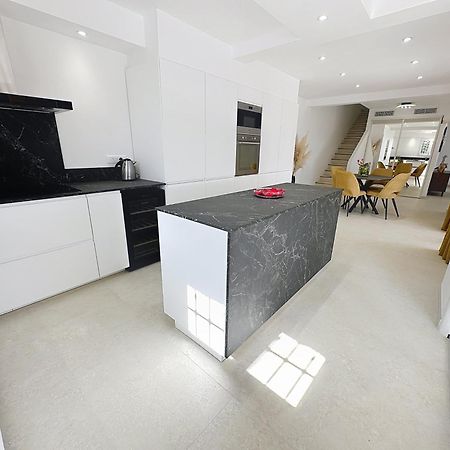 3 Bedrooms Villa Near Cannes - Pool & Jacuzzi - Sea View Mandelieu La Napoule Bagian luar foto