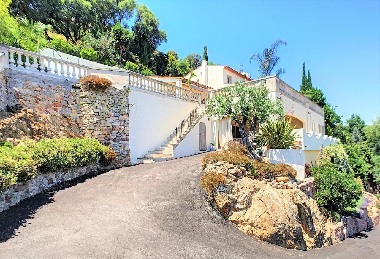 3 Bedrooms Villa Near Cannes - Pool & Jacuzzi - Sea View Mandelieu La Napoule Bagian luar foto